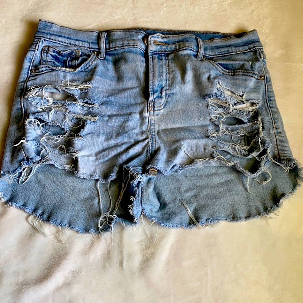 High waisted  distressed jeans shorts